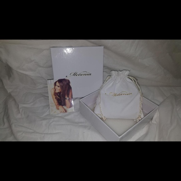 Melania Trump bracelet - Picture 5 of 8